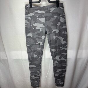 Sweaty Betty Gray Camouflage‎ Leggings High-Waisted